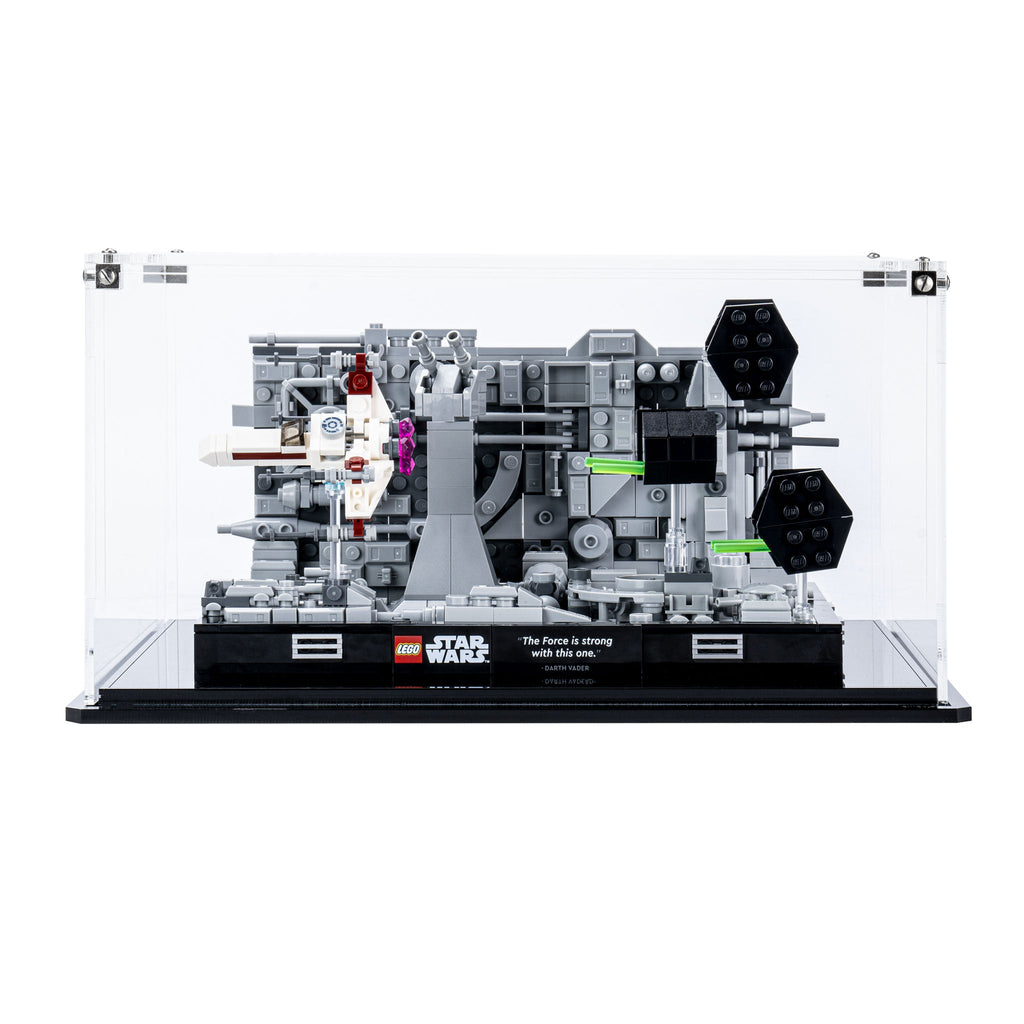 Death Star Trench Run Diorama 75329 inside the clear background case
