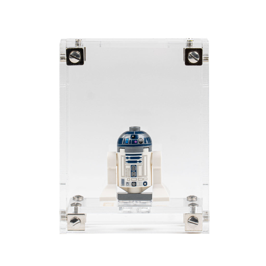 a LEGO Minifigure in the acrylic display case, display view 1