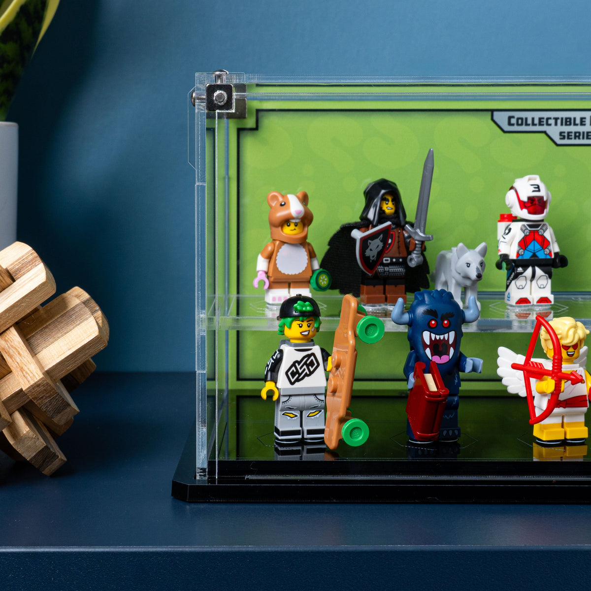 Acrylic display case construction detail for LEGO 71048 Minifigures Series 27, view 8