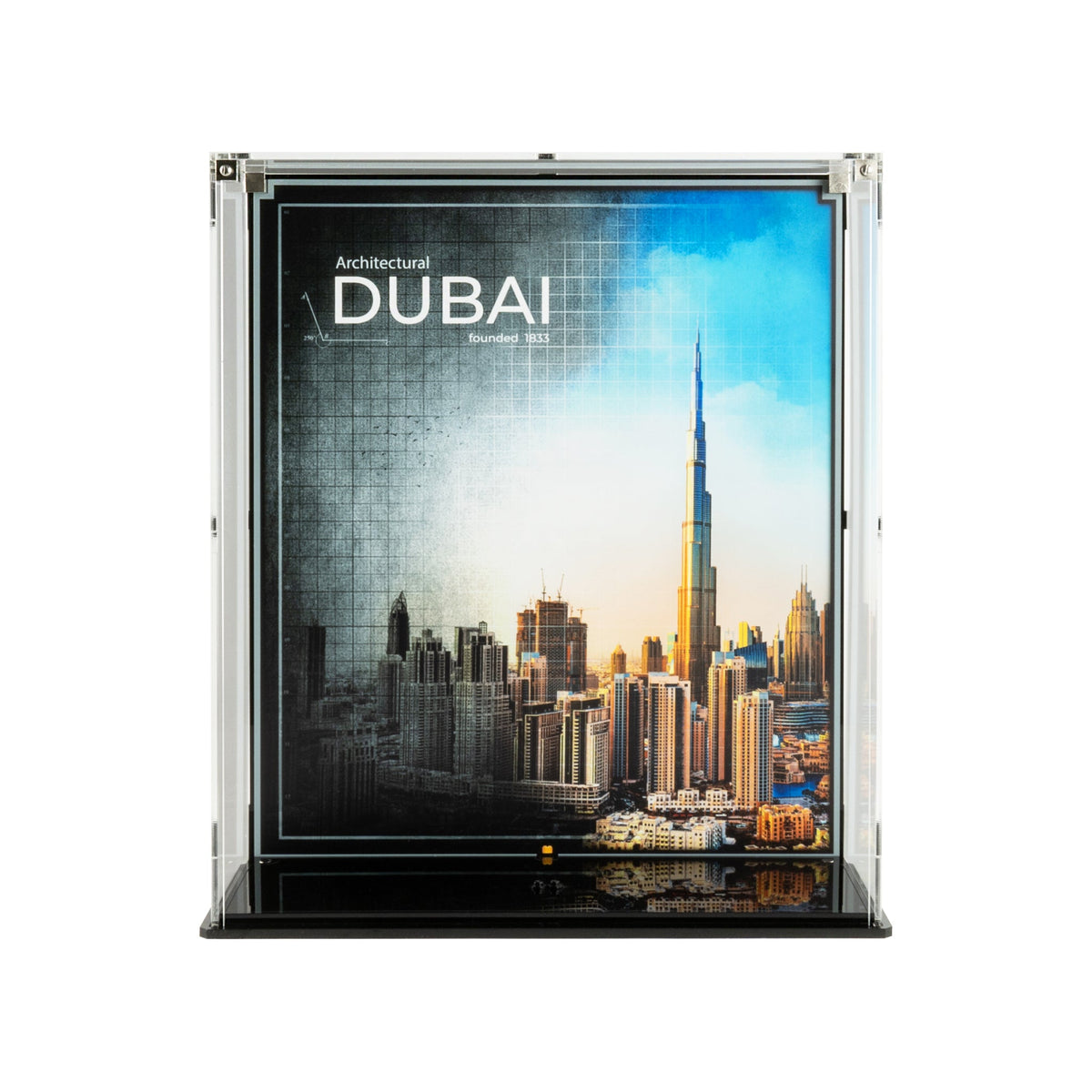 LEGO Dubai Skyline 21052: empty case with the Dubai backdrop.