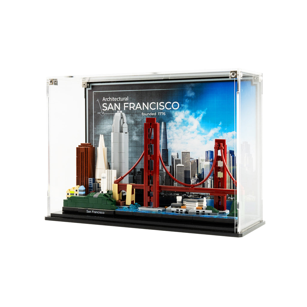 LEGO San Francisco Skyline 21043: model and display case shown together.