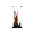 LEGO San Francisco Skyline 21043: model and display case shown together.