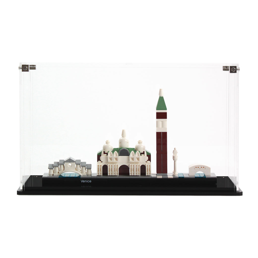 LEGO Venice Skyline 21026: model and display case shown together.