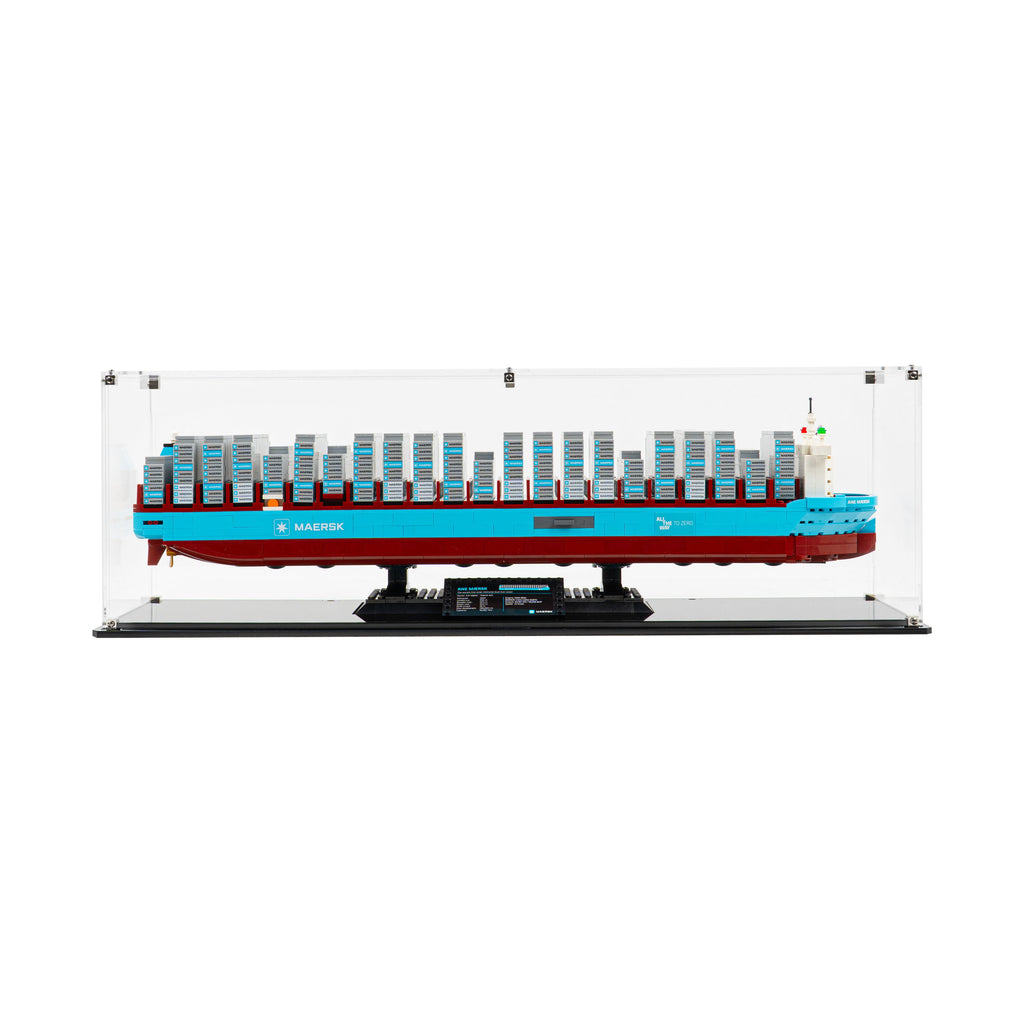 LEGO Maersk Dual-Fuel Container Vessel 40955: complete model with the display case; Clear Background.