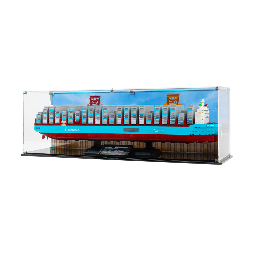 LEGO Maersk Dual-Fuel Container Vessel 40955: complete model with the display case; Printed Background.