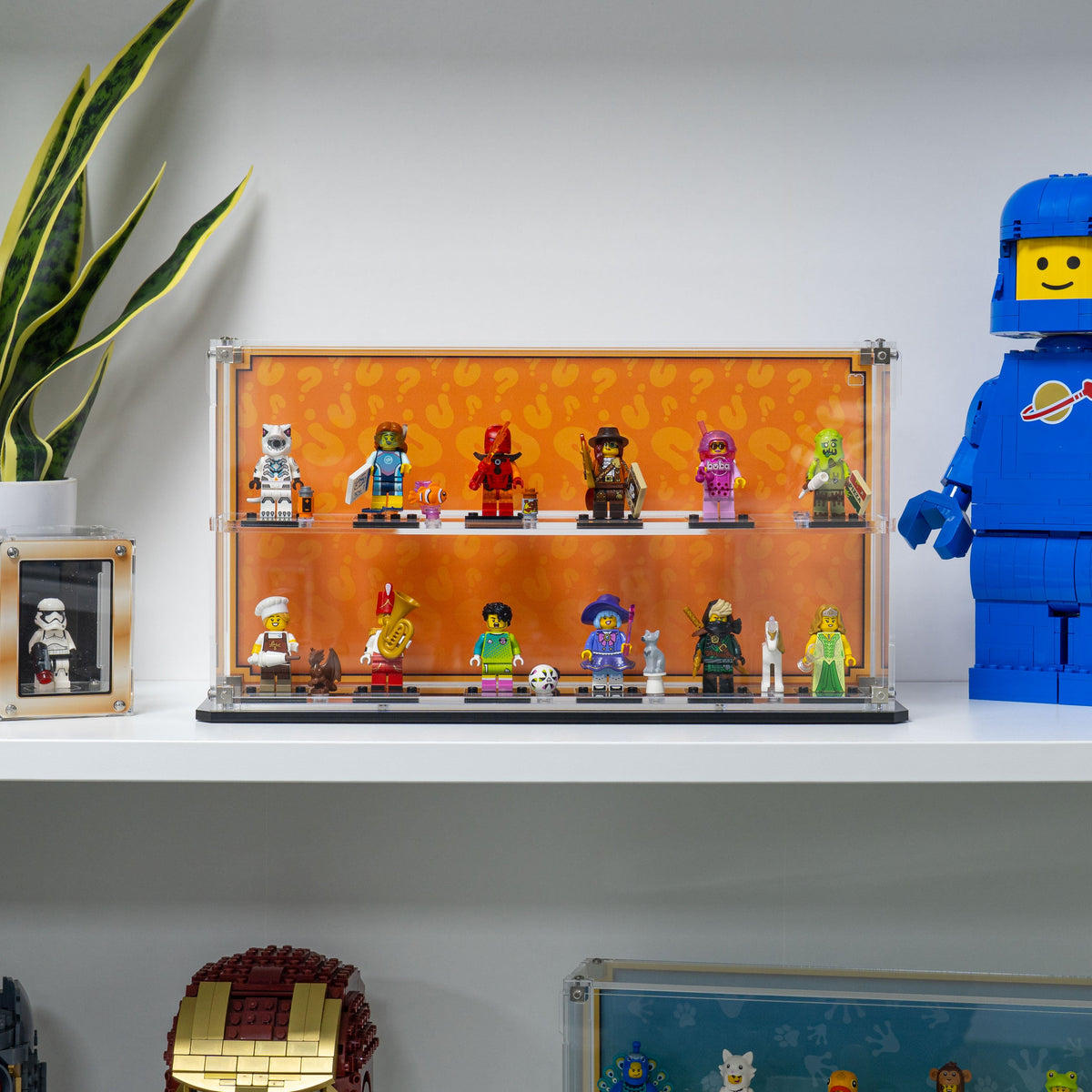 LEGO Minifigures Series 29 71052: model and desktop and wall display case shown together.