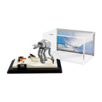 LEGO Battle of Hoth 40333: case lifted away from the Hoth scene.