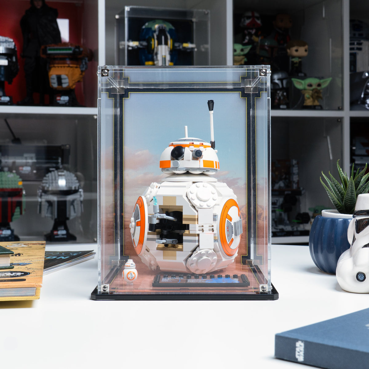 LEGO BB-8 Astromech Droid 75452: model and display case shown together.