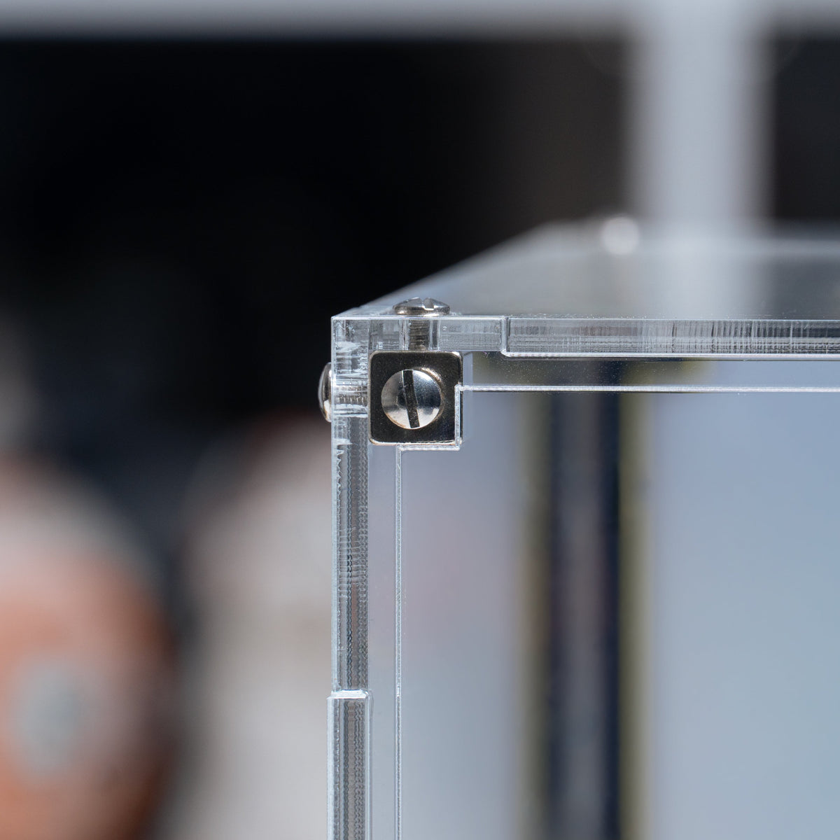 LEGO BB-8 Astromech Droid 75452: close view of the display case construction or display arrangement.
