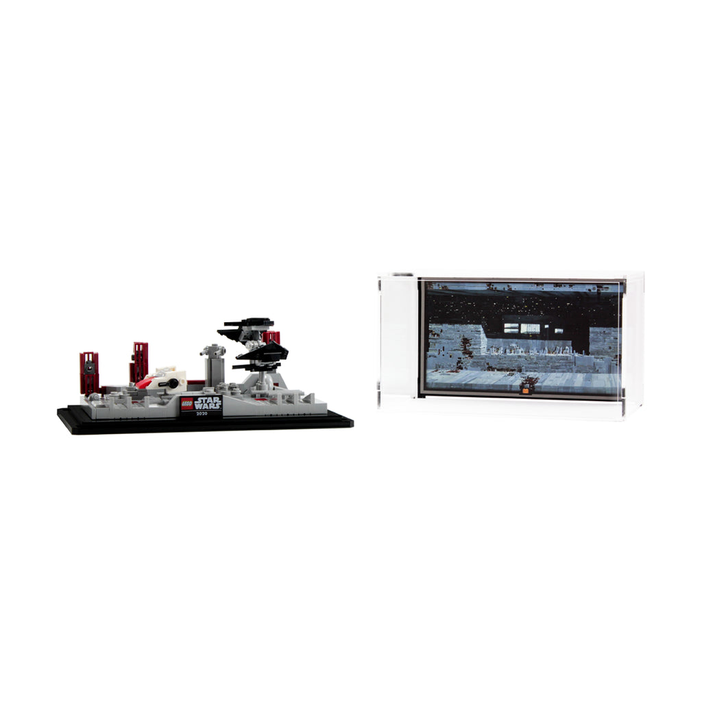 LEGO Death Star II Battle 40407: model and display case shown together.