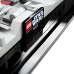 LEGO Death Star II Battle 40407: close view of the display case construction or display arrangement.