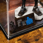 LEGO K-2SO Security Droid 75434: close view of the display case construction or display arrangement.