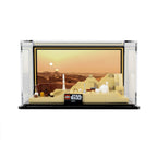 LEGO Tatooine Homestead 40451: model and display case shown together.