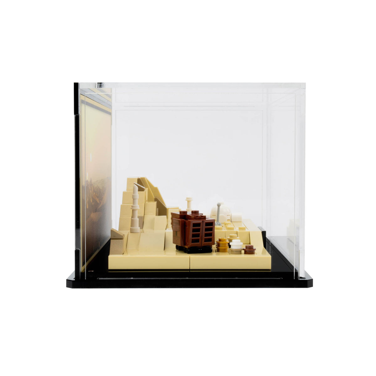 LEGO Tatooine Homestead 40451: model and display case shown together.