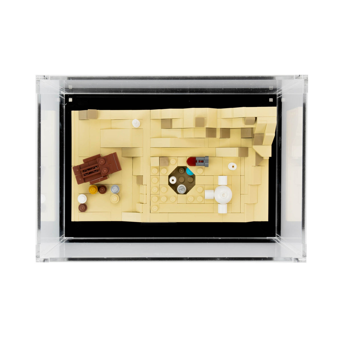 LEGO Tatooine Homestead 40451: model and display case shown together.