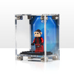 LEGO Star Wars Anniversary Minifigures 75387 and 75379 and 75394 and 75383 and 75396 and 75392 and 40755: single anniversary minifigure inside its modular display case; Printed 'Nien Nunb' Background (75396).