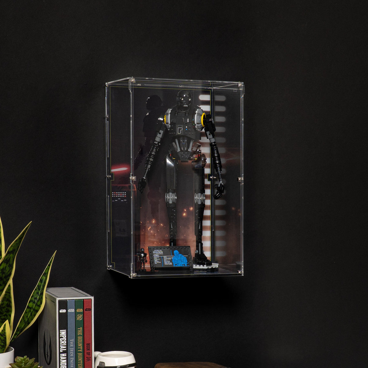 LEGO K-2SO 75434: model and wall-mounted display case shown together.