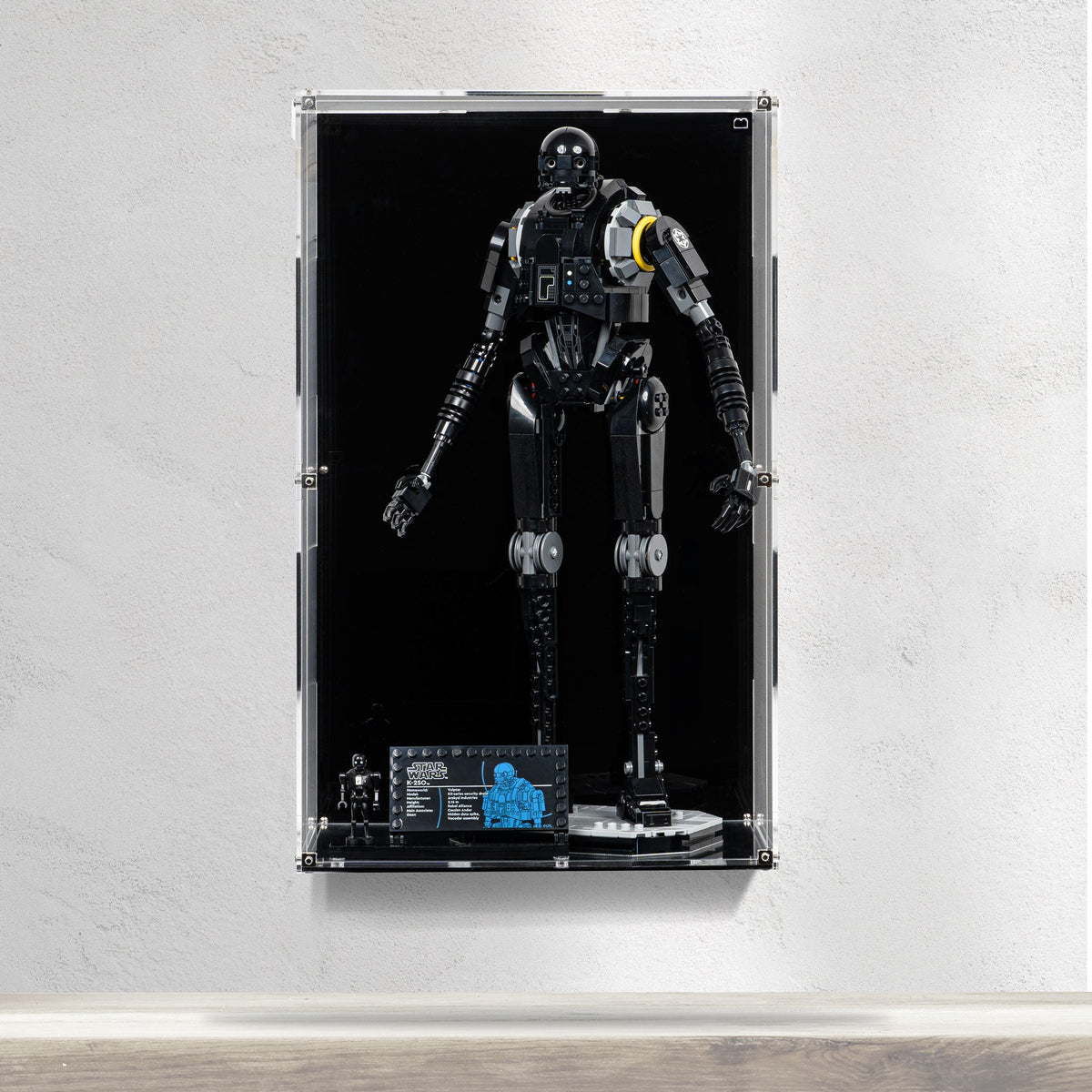 LEGO K-2SO 75434: model and wall-mounted display case shown together.