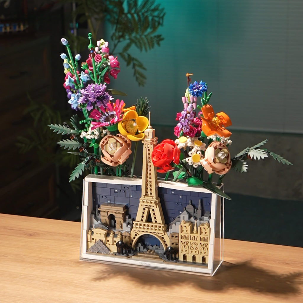 LEGO 21064 Paris – City of Love — G03 display view