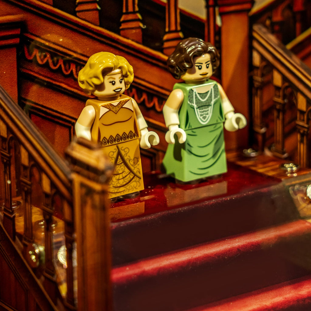 LEGO 21373 Downton Abbey — G17 display view