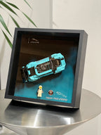 Single-car display frame compatible with LEGO 76898 - Jaguar I-PACE eTROPHY. Car and minifigures not included.
